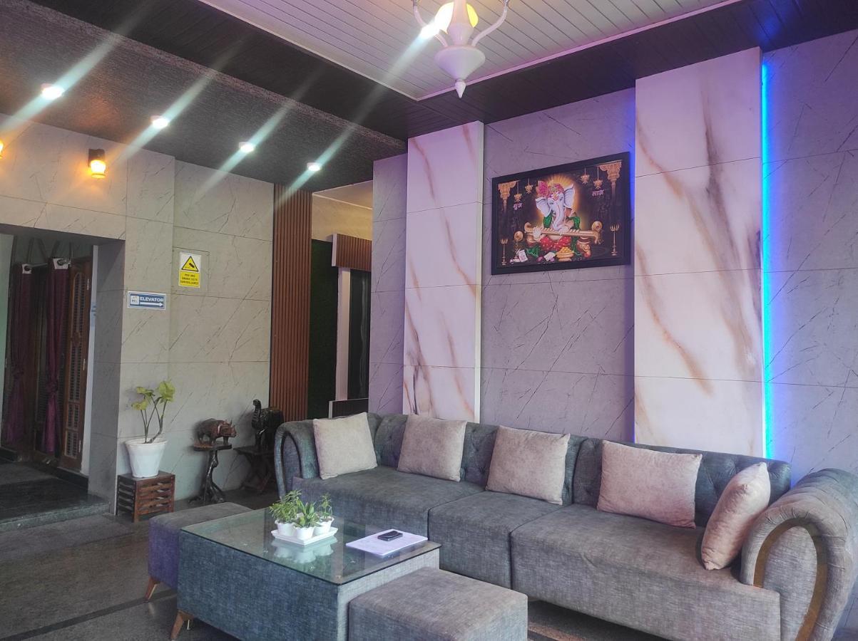 Hotel Sg Hub Tower Margherita Экстерьер фото
