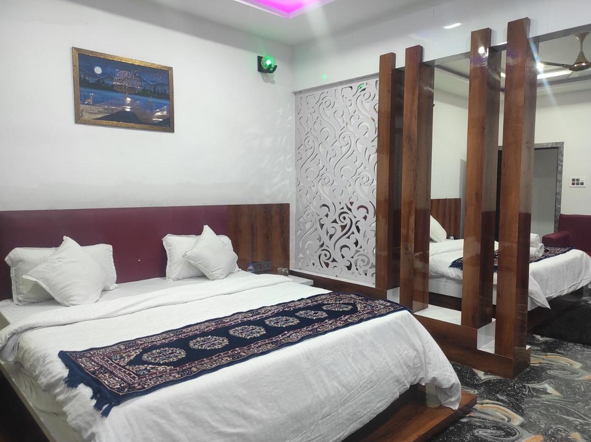 Hotel Sg Hub Tower Margherita Экстерьер фото