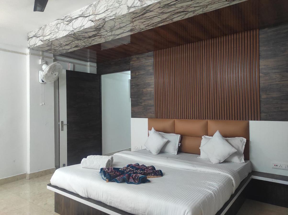 Hotel Sg Hub Tower Margherita Экстерьер фото